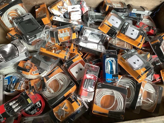 Q-link mix pallet kabels en connectors - afbeelding 1 van  7