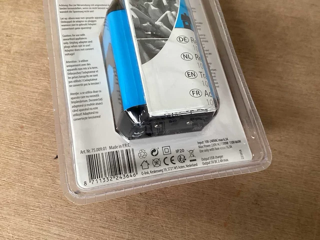 Q-link reisstekker wereldstekker, 2x usb 2.4a (96x) - afbeelding 4 van  6