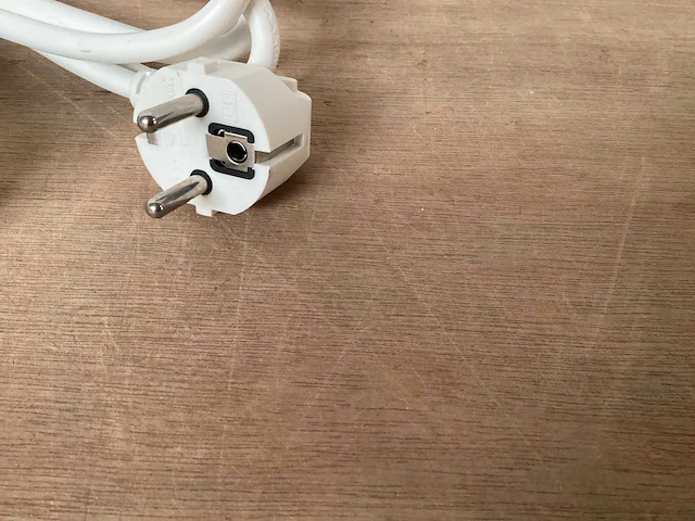 Q-link stekkerdoos 3 voudig, kabel 1,5 m, 16a (40x) - afbeelding 2 van  3