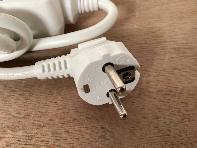 Q-link stekkerdoos 4 voudig, penaarde (23x) - afbeelding 5 van  5