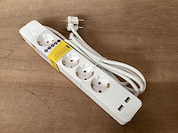 Q-link stekkerdoos 5 voudig met usb lader (24x) - afbeelding 1 van  6