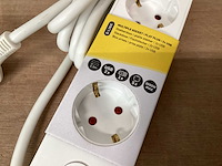 Q-link stekkerdoos 5 voudig met usb lader (24x) - afbeelding 3 van  6