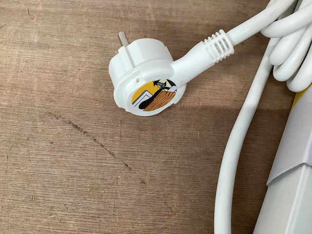 Q-link stekkerdoos 5 voudig met usb lader (40x) - afbeelding 4 van  6