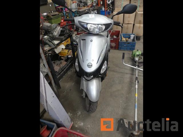 Qingqi qm50qt-6 scooter (2005-2.055 km) - afbeelding 8 van  12