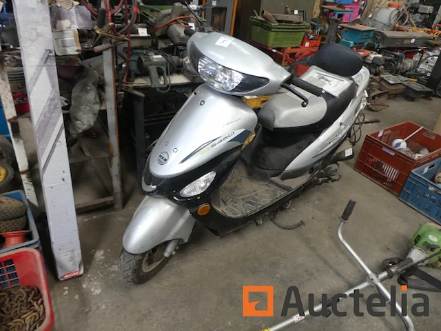 Qingqi qm50qt-6 scooter (2005-2.055 km) - afbeelding 10 van  12