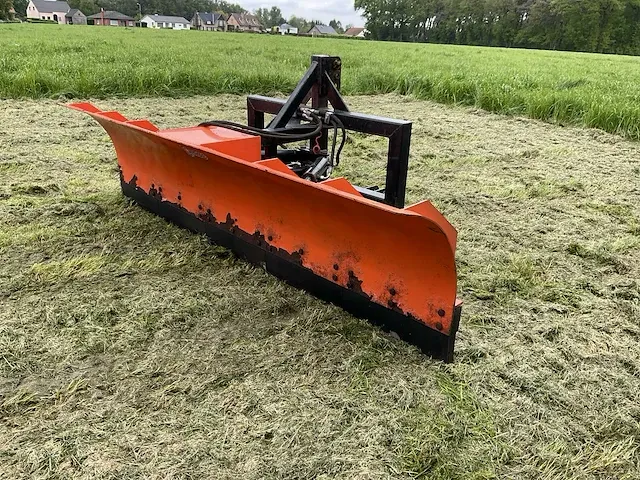 Qmac sneeuwschuiver - afbeelding 2 van  8