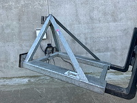 Qmac werktuigdrager - afbeelding 1 van  2