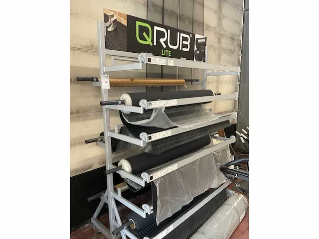 Qrub mobiele display met rubberen matten - afbeelding 3 van  5