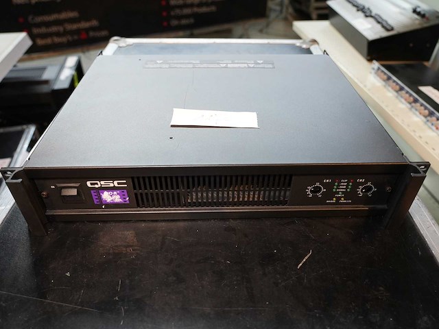 Qsc - dca2422 - cinema power amplifier - afbeelding 1 van  2