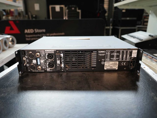 Qsc - dca2422 - cinema power amplifier - afbeelding 2 van  2
