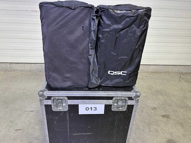 Qsc - k12.2 - luidspreker in case + raincover (2x) - afbeelding 3 van  3
