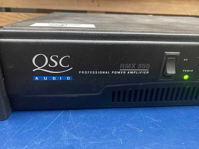 Qsc audio professionele 2 kanaals versterker, type rmx 850. - afbeelding 3 van  5