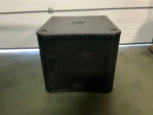 Qsc kw181 subwoofer - afbeelding 2 van  7