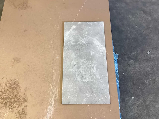 Qua granite pulpis grey gepolijst 30x60 cm tegel 33,12 m² - afbeelding 11 van  24