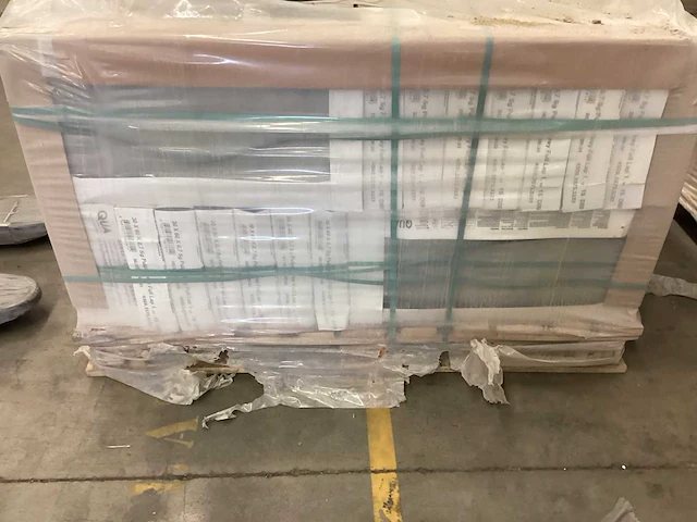 Qua granite pulpis grey gepolijst 30x60 cm tegel 33,12 m² - afbeelding 16 van  24