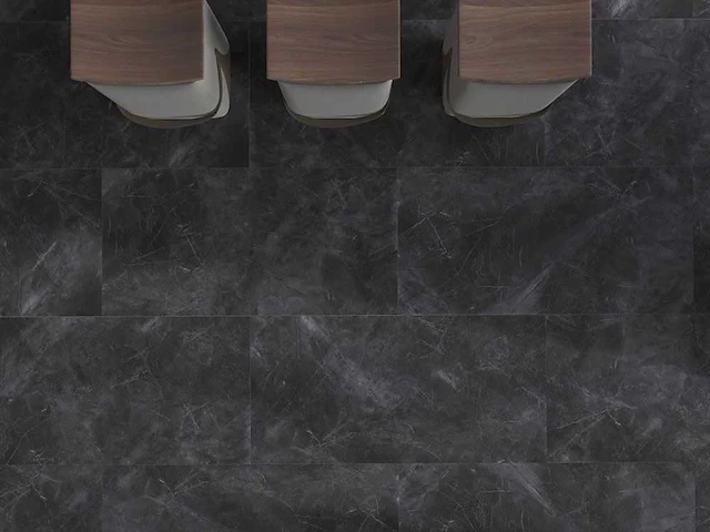 Qua granite pulpis nero gepolijst 60x120 cm tegel 64,8 m² - afbeelding 1 van  7