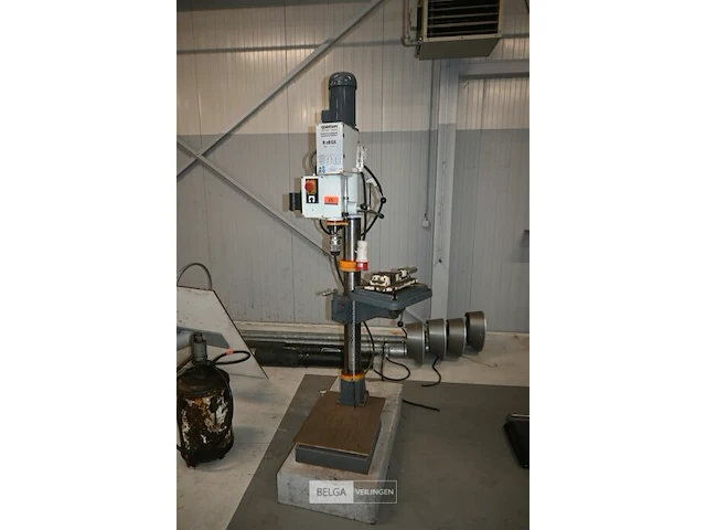 Quantum kolomboormachine - afbeelding 1 van  7