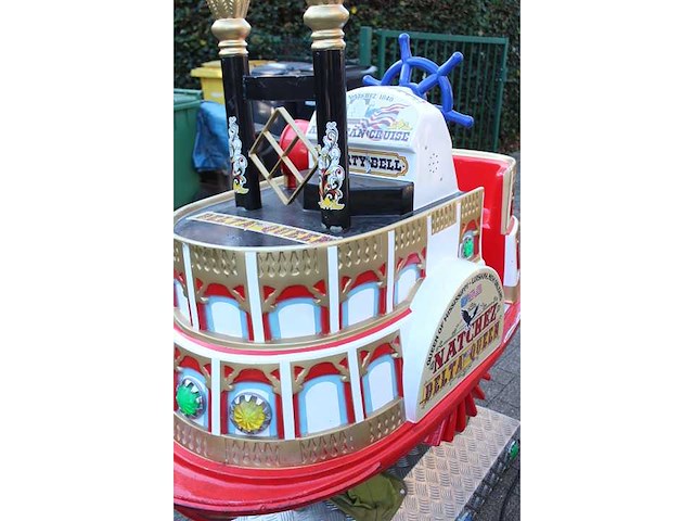 Queen of mississippi - kiddy ride - afbeelding 4 van  5
