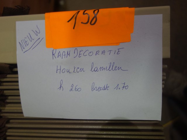 Raamdecoratie houten lamellen b1,70 x h2,60 - afbeelding 3 van  4