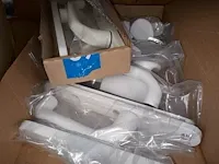 Raamgrepen, aluminium hoekjes, glassteunen. inhoud legplank - afbeelding 4 van  6