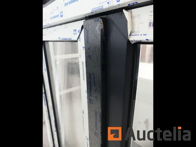 Raamkozijnen van vitrine pvc kommerling - afbeelding 3 van  5