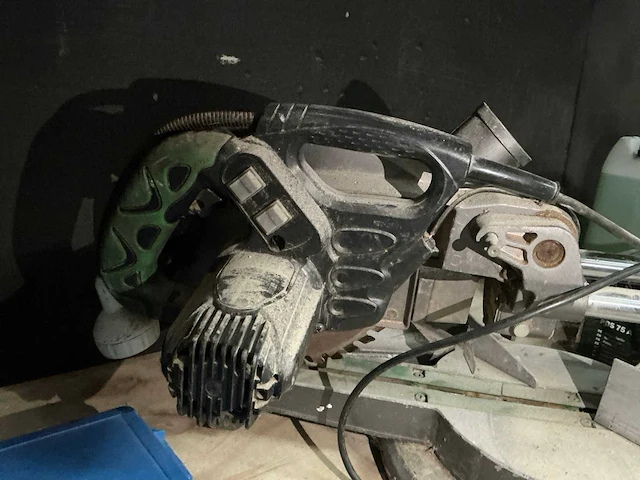 Radiaalafkortzaagmachine - afbeelding 3 van  4