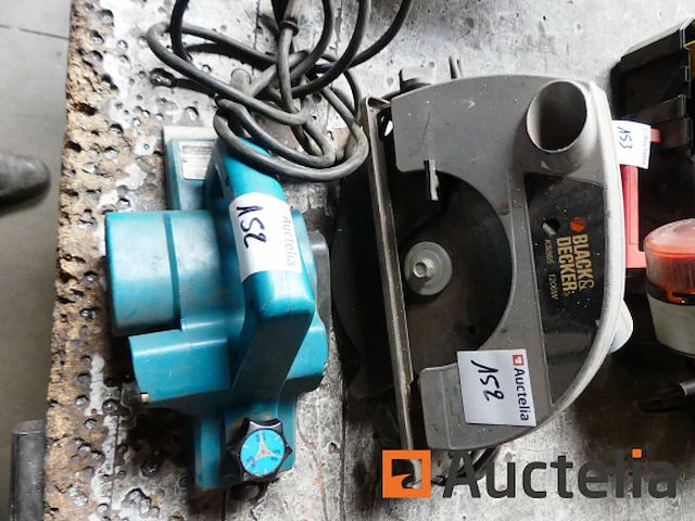 Radiaalzaag black&decker ks865, schaafmachine makita 1901 - afbeelding 4 van  7