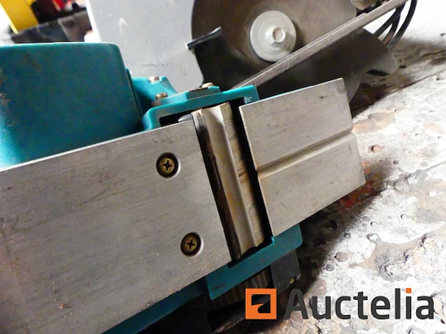 Radiaalzaag black&decker ks865, schaafmachine makita 1901 - afbeelding 6 van  7