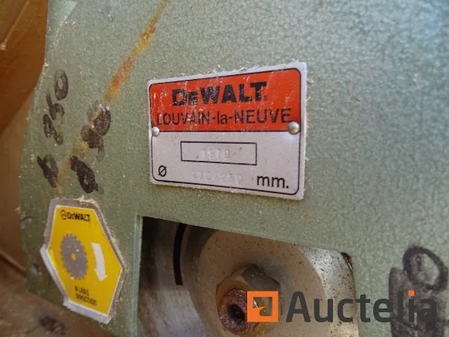 Radiaalzaag dewalt dw110 met stofcollector dewalt serie am80 - afbeelding 18 van  20