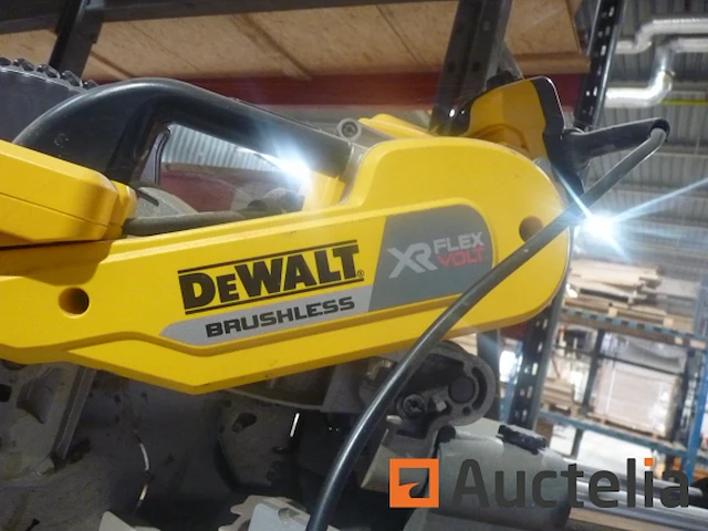 Radiaalzaag op accus dewalt xr flex - afbeelding 3 van  12