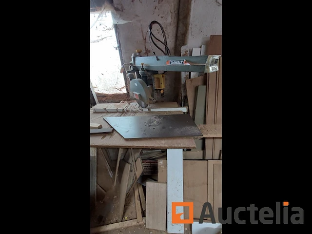 Radiaalzaagmachine dewalt 110 - afbeelding 2 van  8