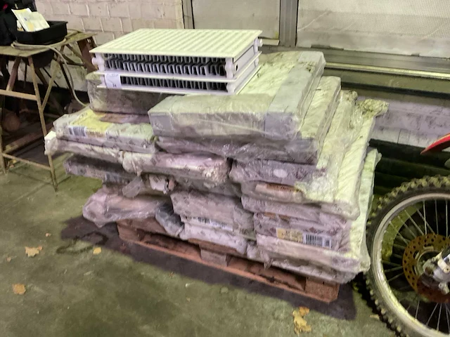 Radiator (24x) - afbeelding 2 van  4