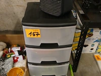 Radiator, ladenblok, opsmuk fotografie, deco - afbeelding 15 van  16