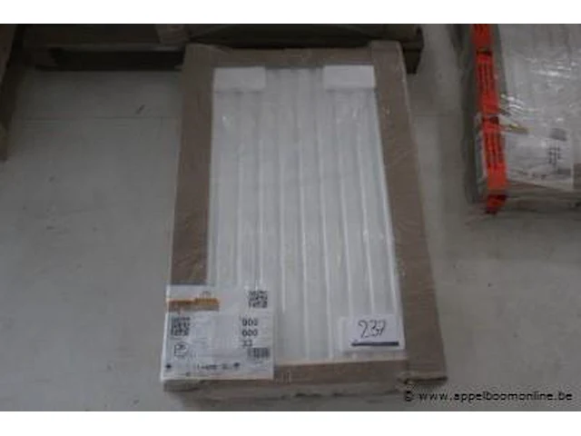 Radiator radson, 900x600x33 - afbeelding 1 van  2