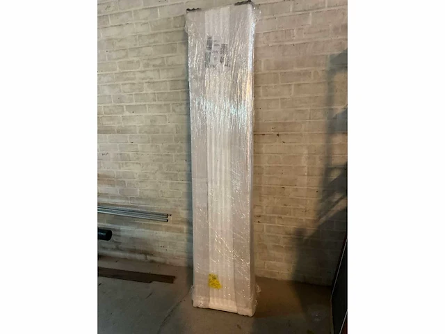 Radiator stelrad vertex - afbeelding 2 van  3
