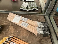 Radiator verfborstels voor schilders. (12x) - afbeelding 1 van  1