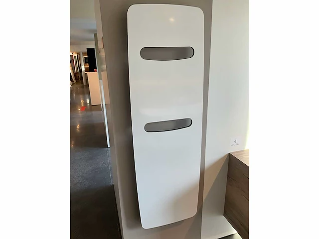 Radiator zehnder vitalo spa - afbeelding 2 van  5