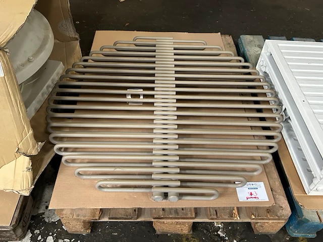 Radiator - afbeelding 1 van  2
