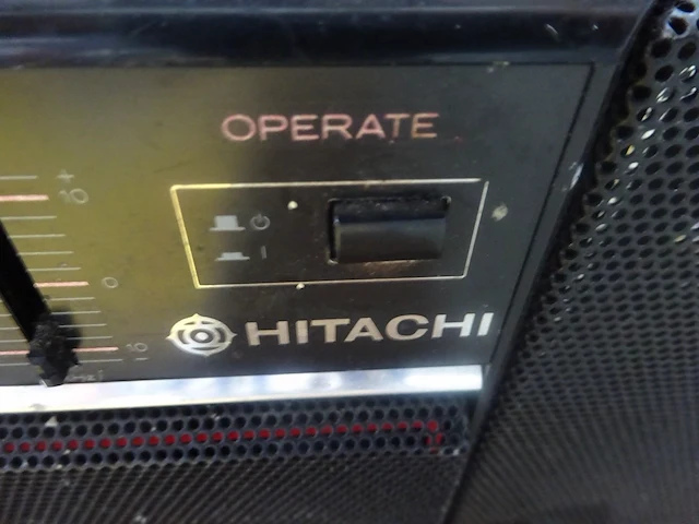 Radio cassette hitachi - afbeelding 3 van  4
