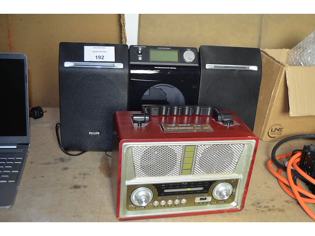 Radio cd speler philips mcm277/12, radio kemai md-1802bt - afbeelding 1 van  6