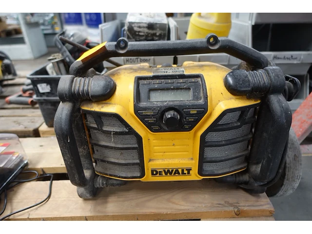 Radio dewalt - afbeelding 1 van  2