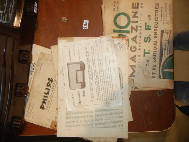 Radio magazine 1932 onderhoudsboekje philips - afbeelding 1 van  1