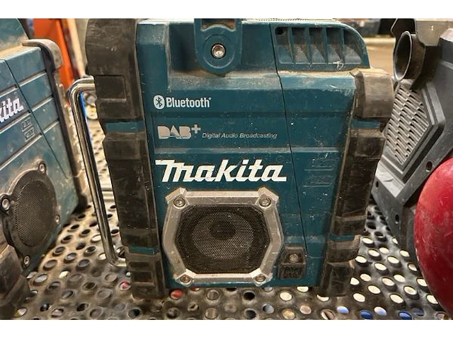 Radio makita - afbeelding 4 van  7