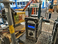 Radio makita