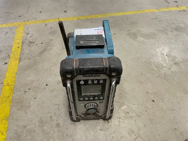 Radio makita - afbeelding 1 van  4