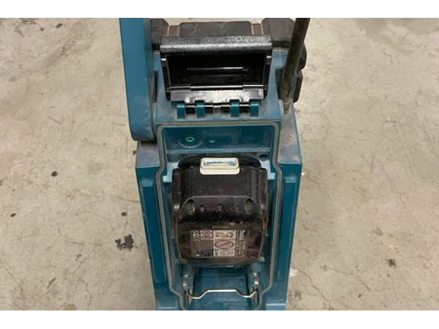 Radio makita - afbeelding 4 van  4