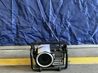 Radio, werking niet gekend - afbeelding 1 van  2