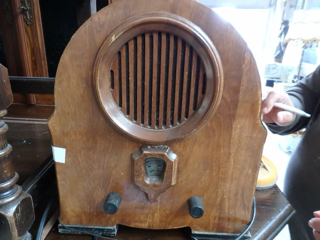 Radio - afbeelding 1 van  2