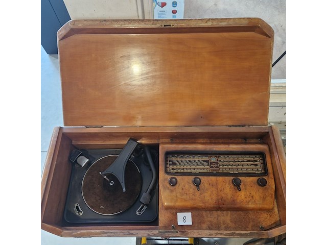 Radiomeubel - afbeelding 1 van  2