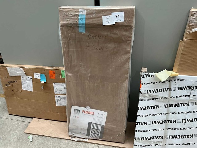 Radson flores elektrische handdoekradiator - afbeelding 1 van  4